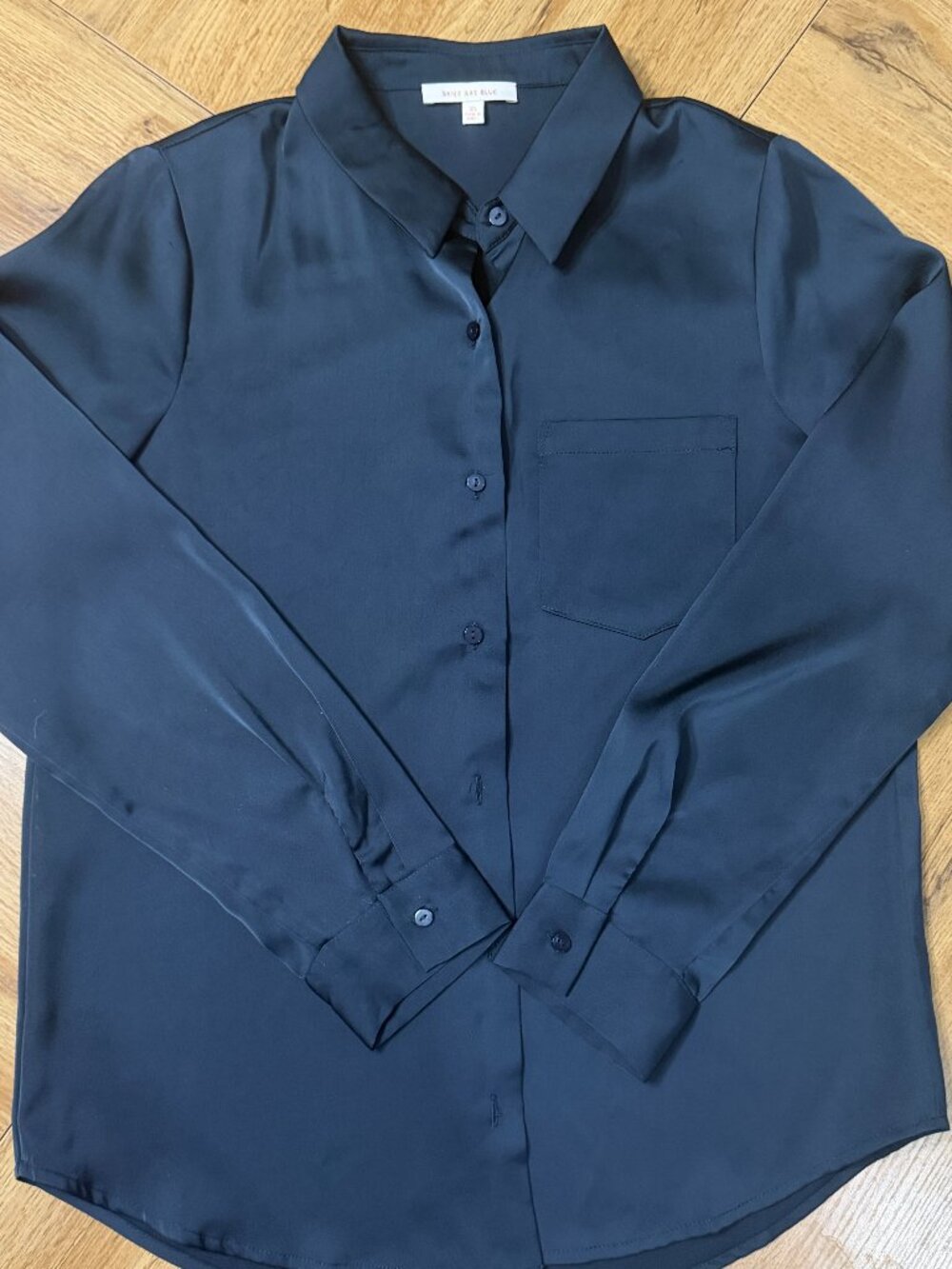 Skies are Blue xs satin button down
